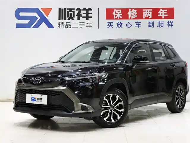 Toyota Frontlander 2023 2.0L CVT Luxury Edition — фото 1