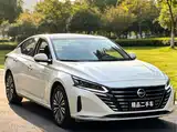 Photo 2 - Nissan Teana