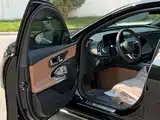 Фото 16 - Mercedes-Benz E-Class