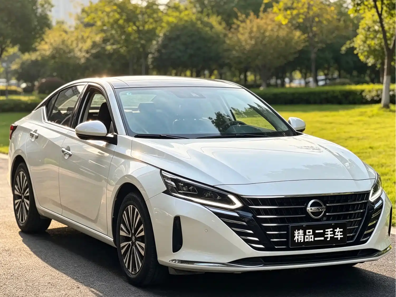 Photo 2 - Nissan Teana