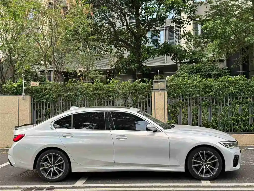 BMW 3 Series 2021 325Li M Sport Package фото 4