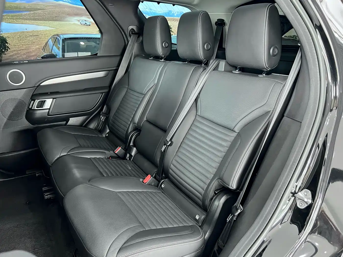 Фото 11 - Land Rover Discovery