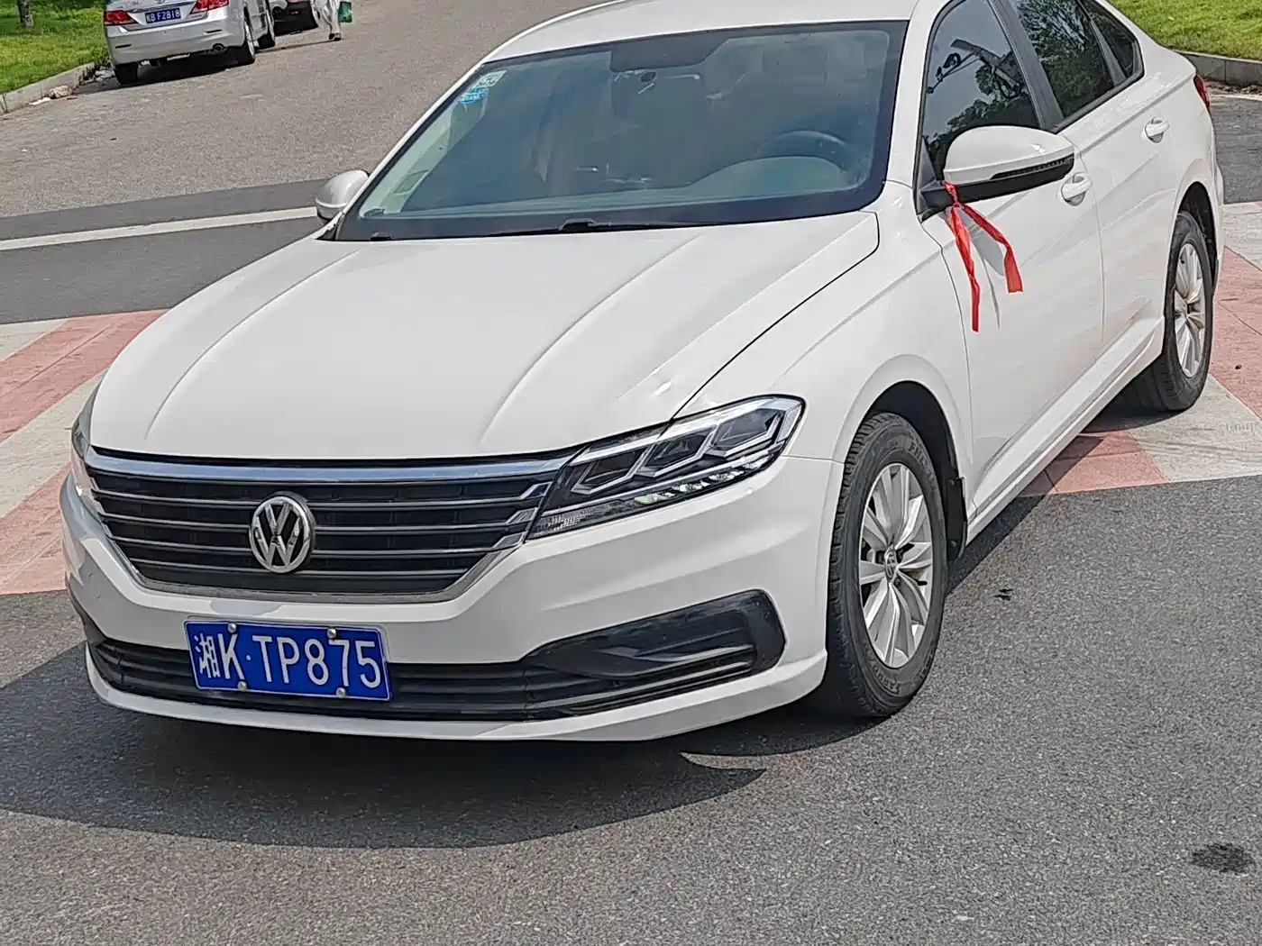 Photo 1 - Volkswagen Lavida