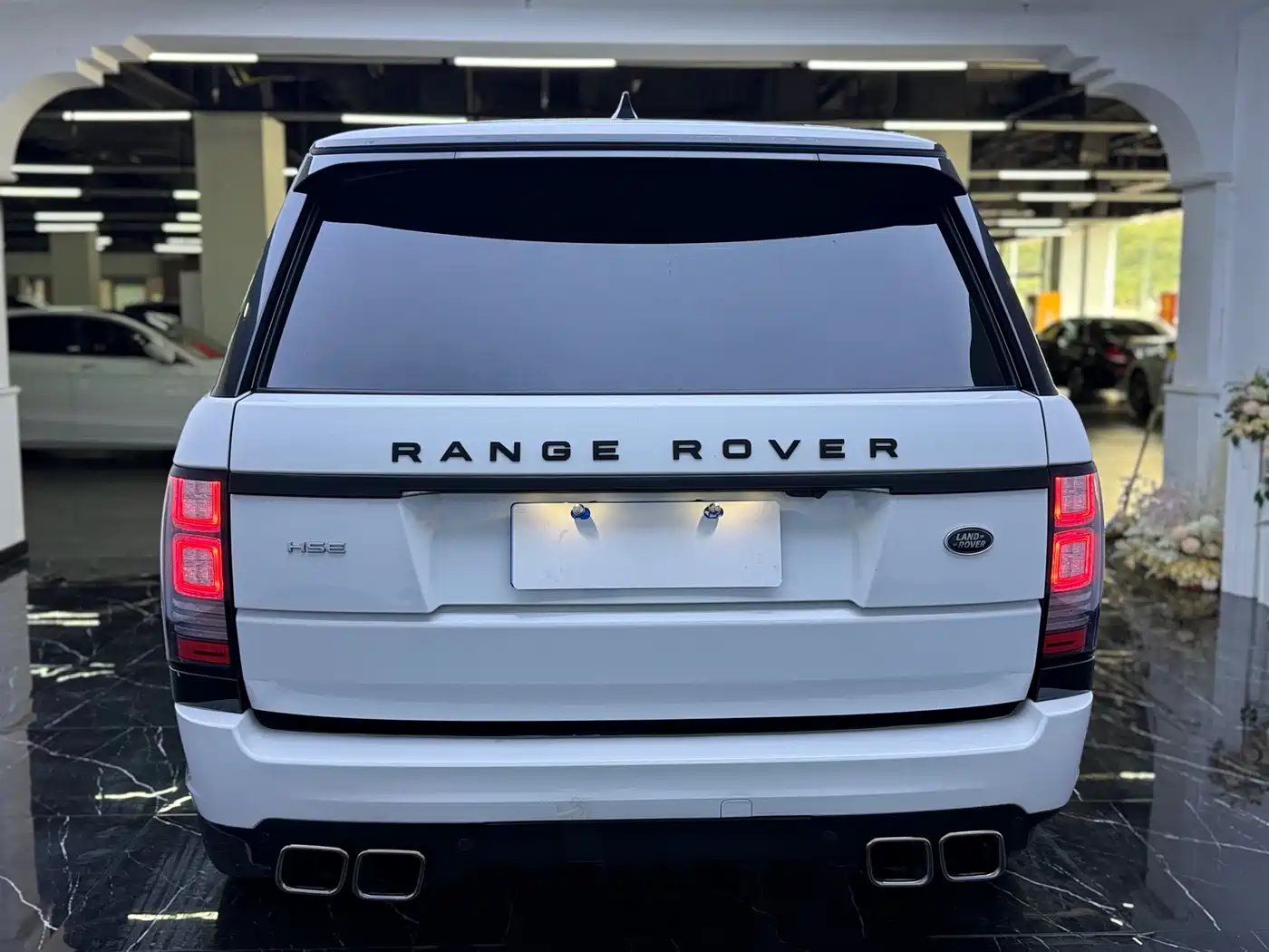Фото 20 - Land Rover Range Rover