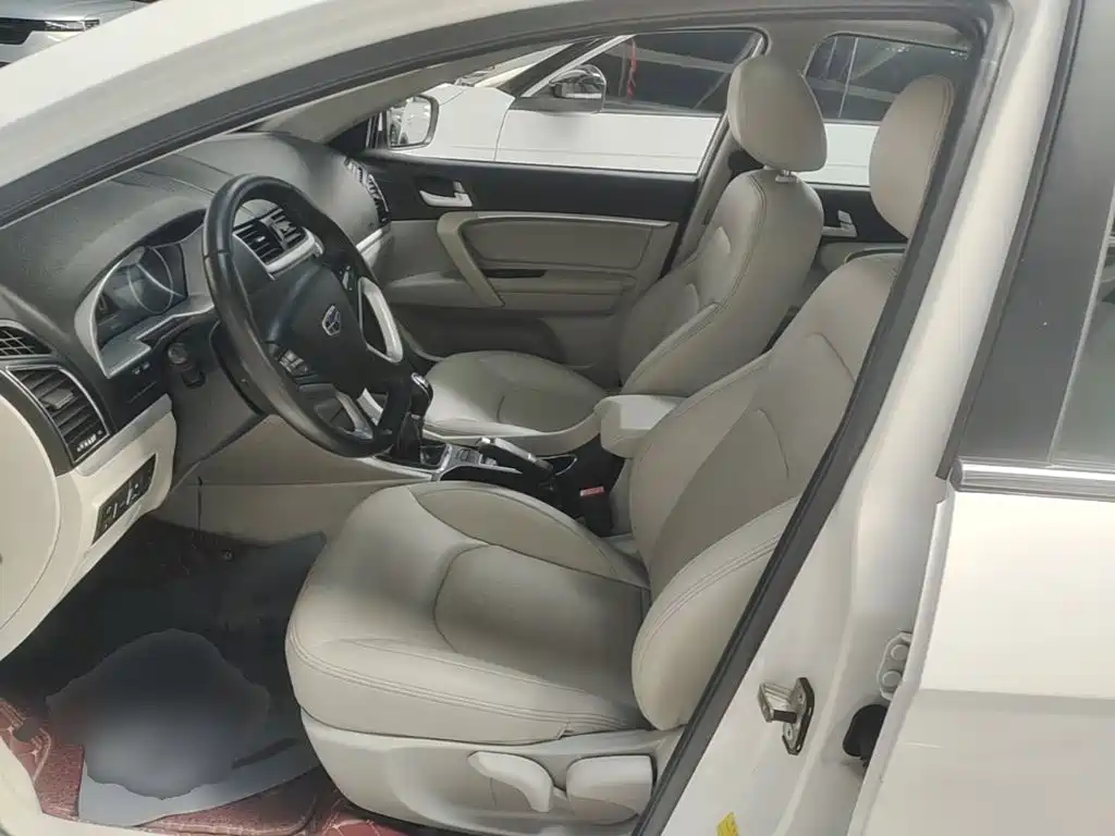 Geely Emgrand 2015 2014 Sedan 1.5L Manual Elite