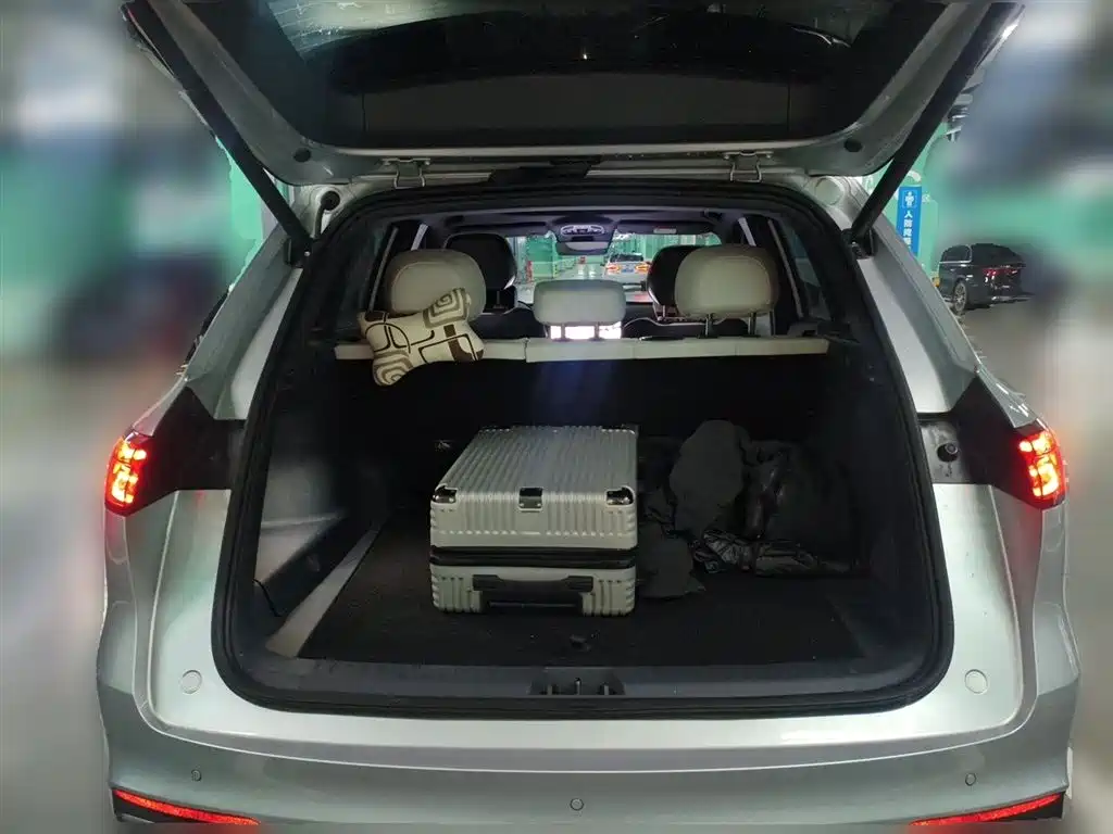 Geely Galaxy Galaxy Starship 7 EM-i 2025 Model 120km Explorer+ Edition фото 10