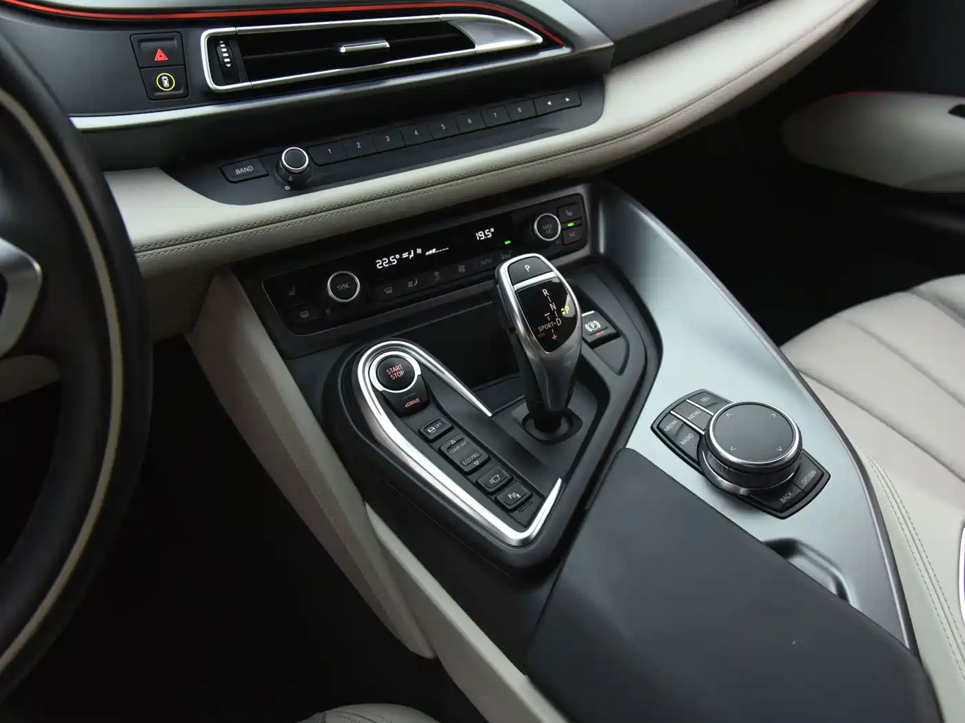 BMW i8 2018 2014 Standard
