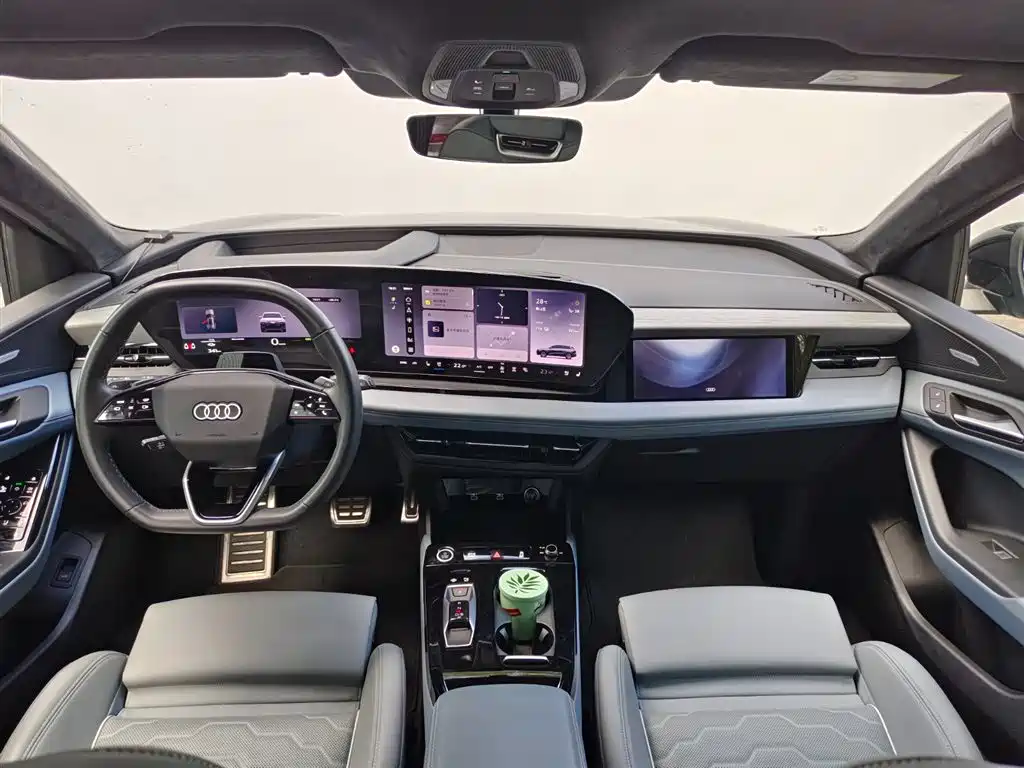 Фото 8 - Audi Q6L e-tron