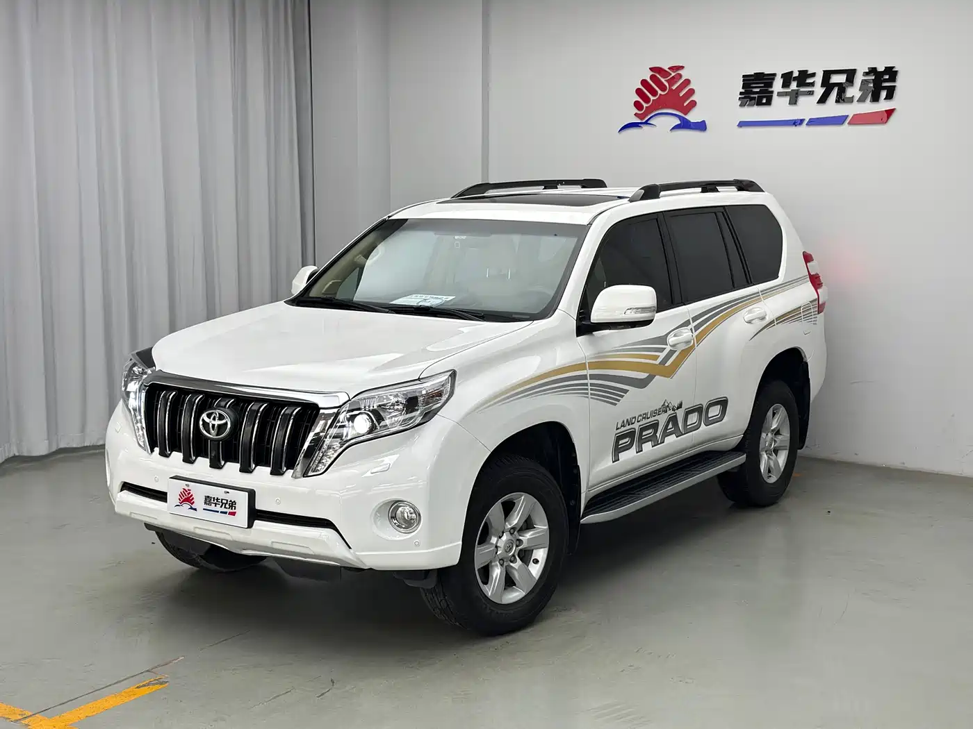 Toyota Prado 2016 3.5L Auto TX-L фото 2