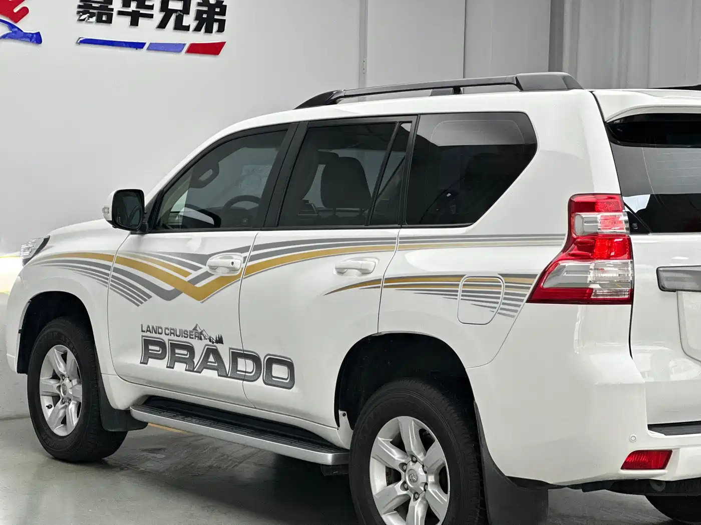 Toyota Prado 2016 3.5L Auto TX-L фото 13