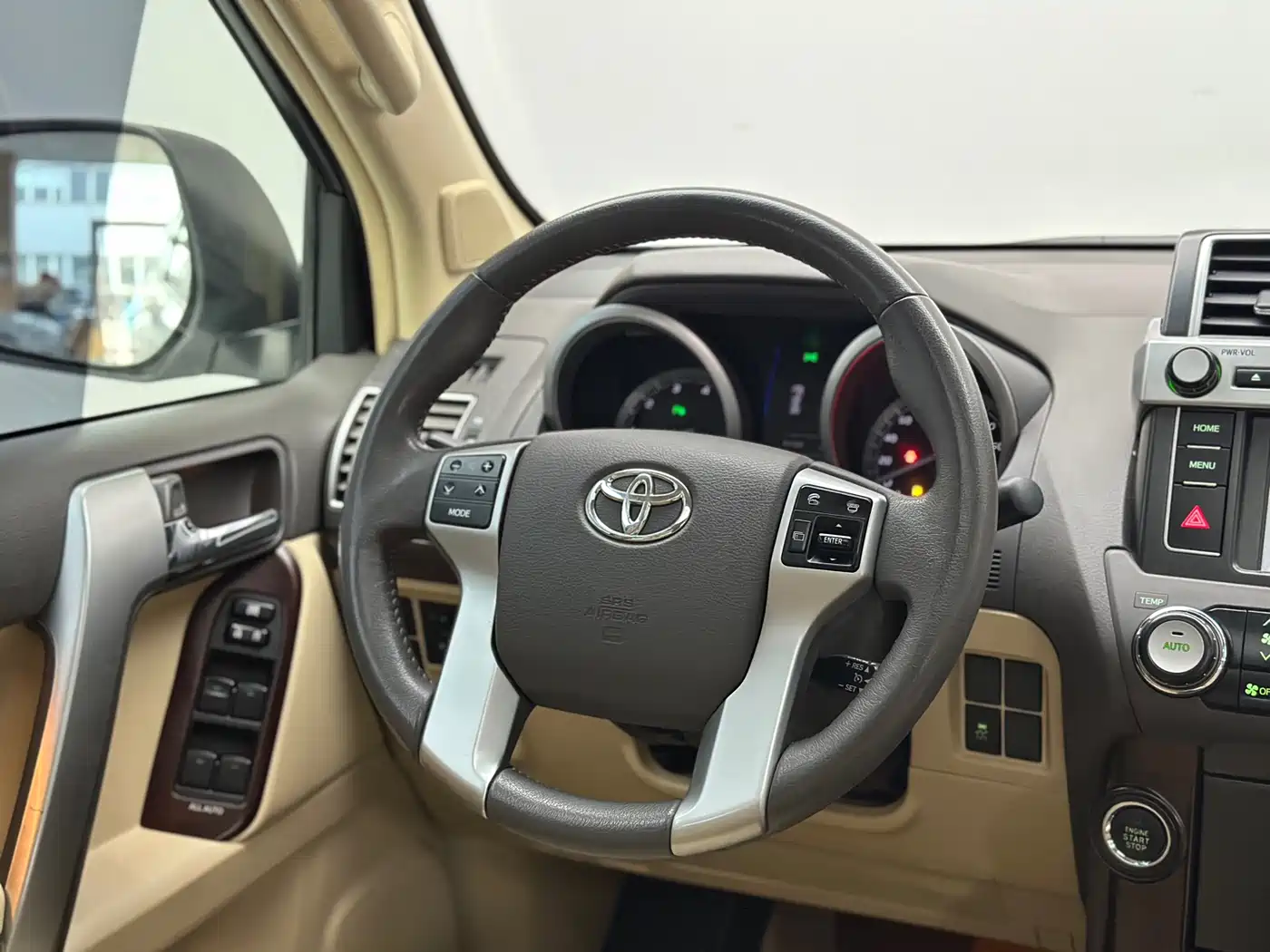 Toyota Prado 2016 3.5L Auto TX-L фото 33