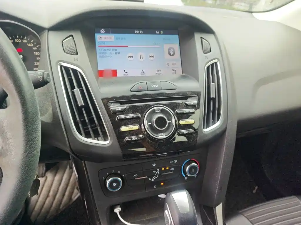 Фото 6 - Ford Focus
