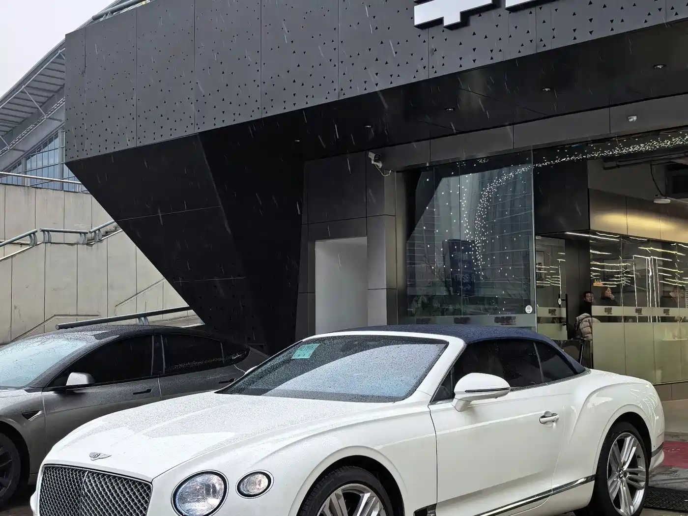 BENTLEY CONTINENTAL