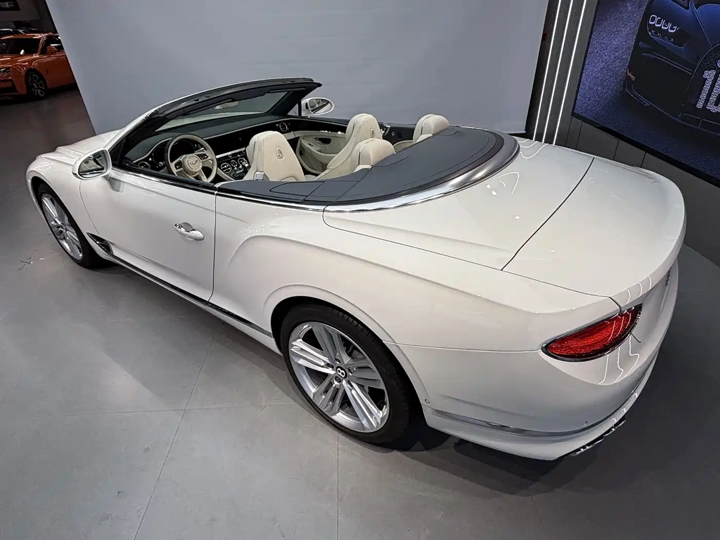 BENTLEY CONTINENTAL