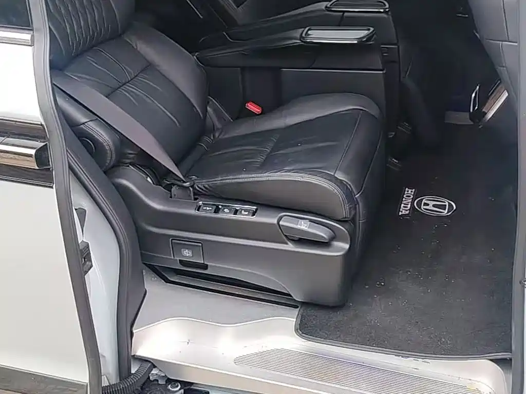 Honda Elysion 2024 2024 2.0L e:HEV Luxury Edition