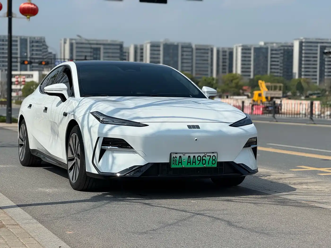 GEELY GALAXY GALAXY E8