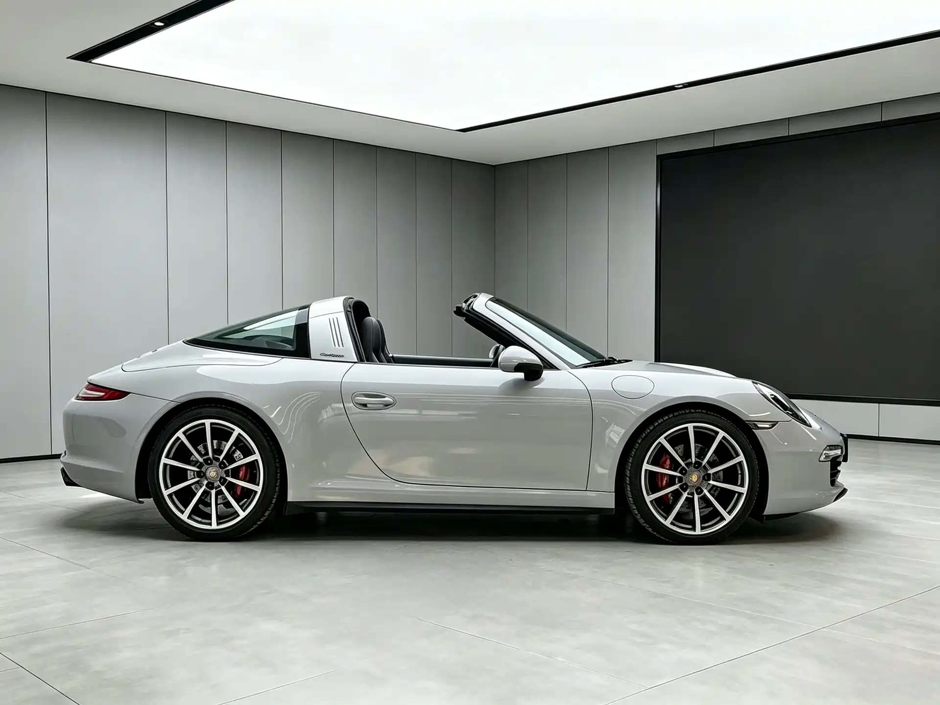 Photo 4 - Porsche 911