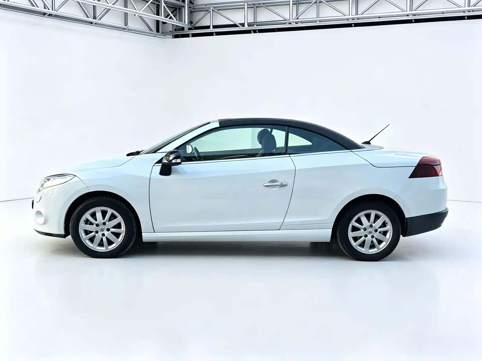 Фото 9 - Renault Megane
