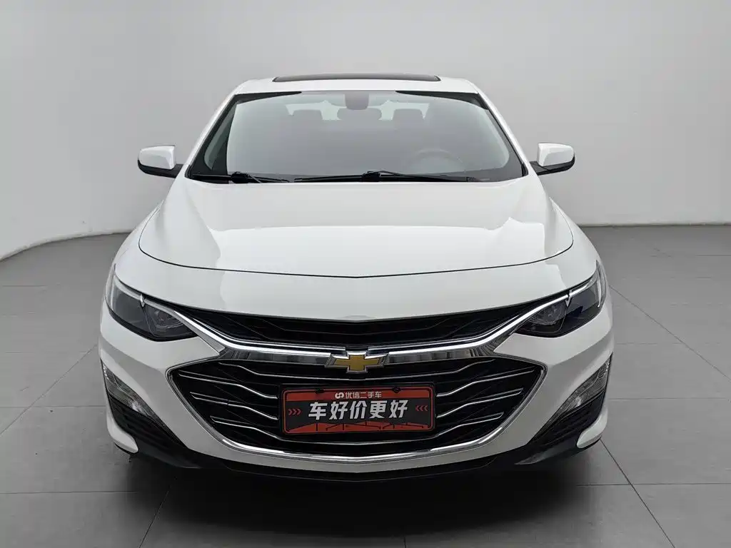 Фото 3 - Chevrolet Malibu XL