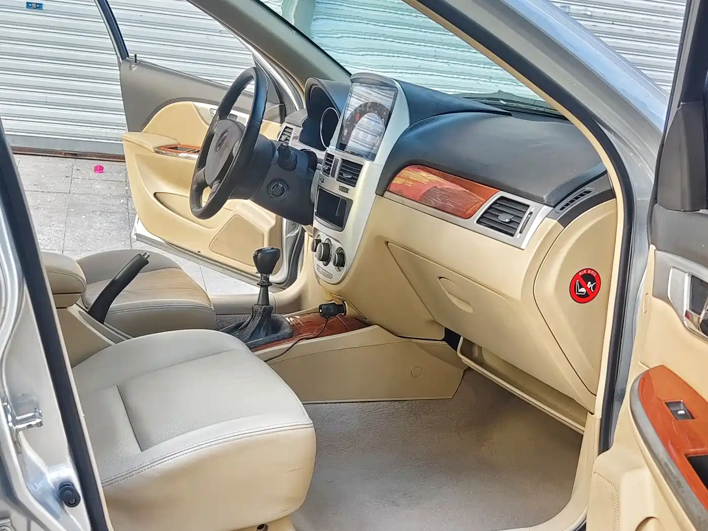 Buick Excelle 2011 1.6LE-MT фото 6