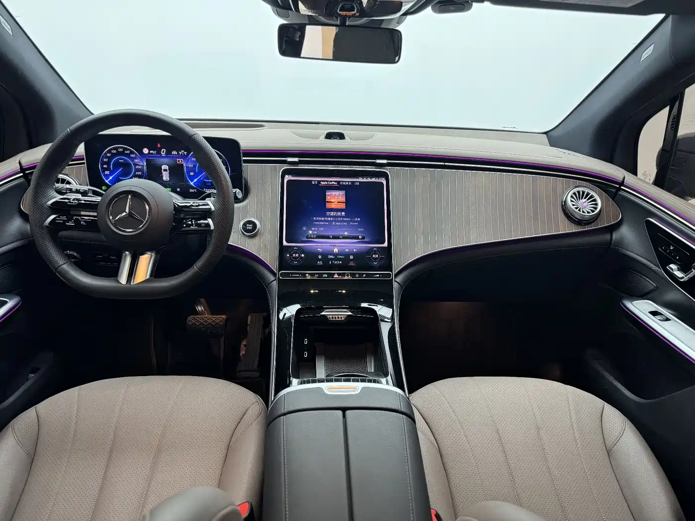 MERCEDES-BENZ EQE SUV