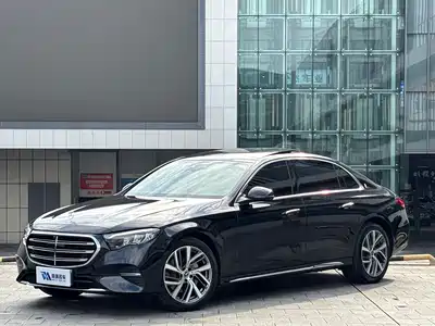 Mercedes-Benz E