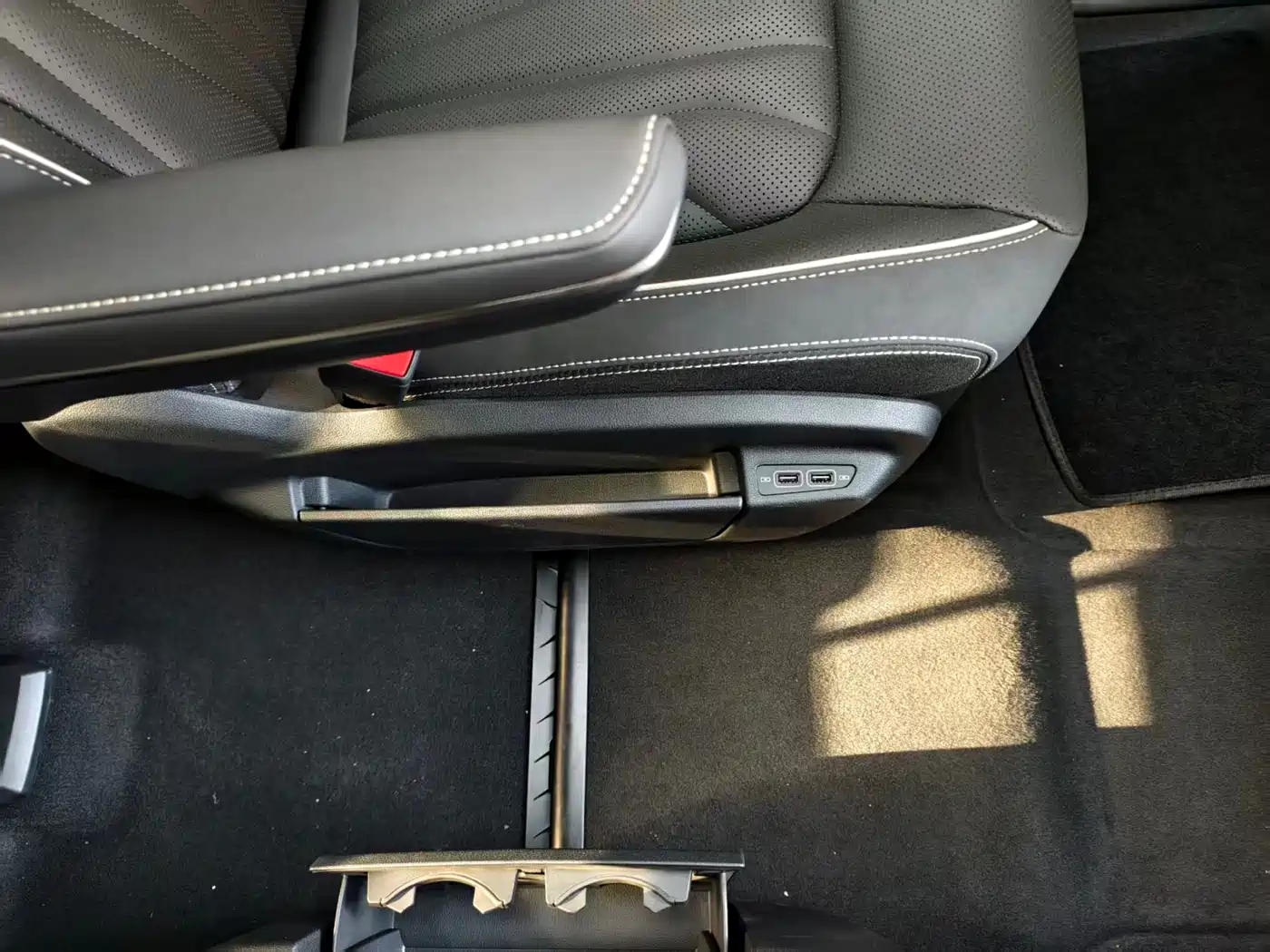 Volkswagen Talagon 2025 Model 450TSI AWD Premium 6-Seater фото 24