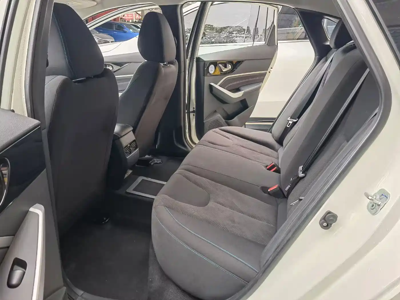2022 Venucia D60EV