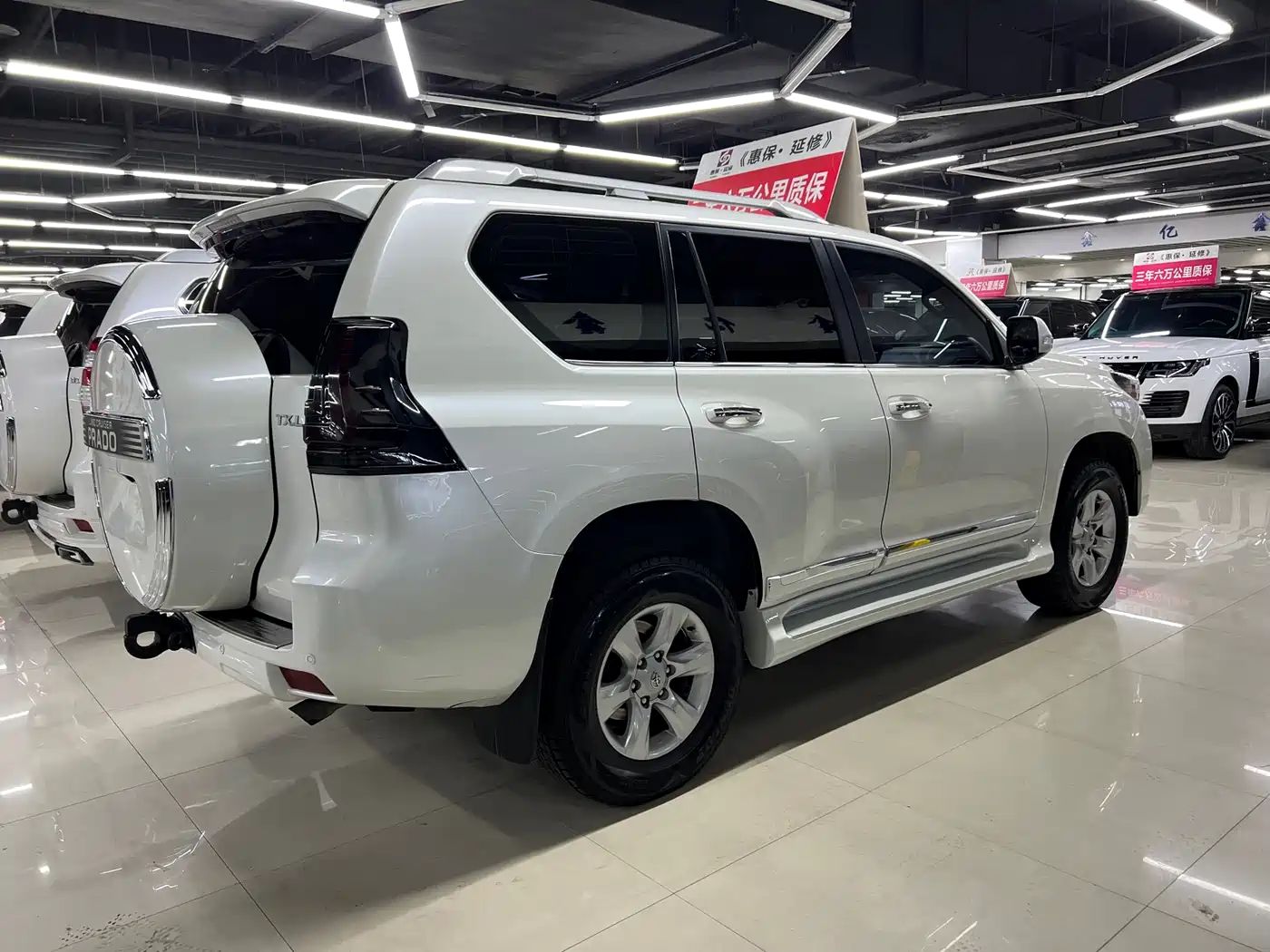 Toyota Prado (Import) фото 9