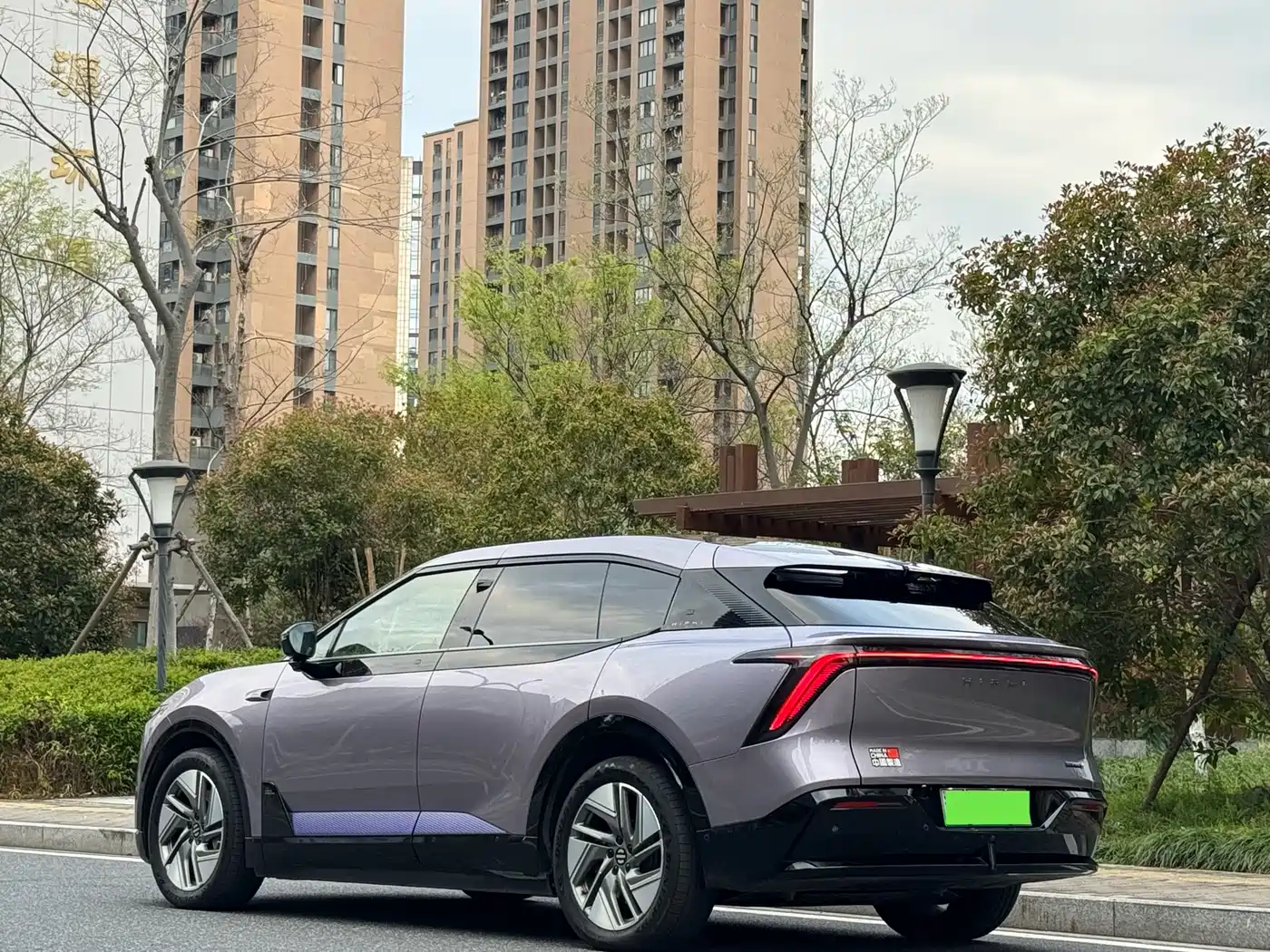 HiPhi GAO HE HIPHI Y