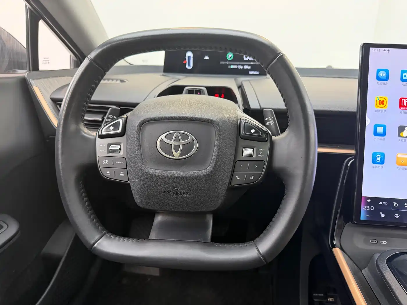 Toyota bZ3 2023 616km Long Range Premium фото 11