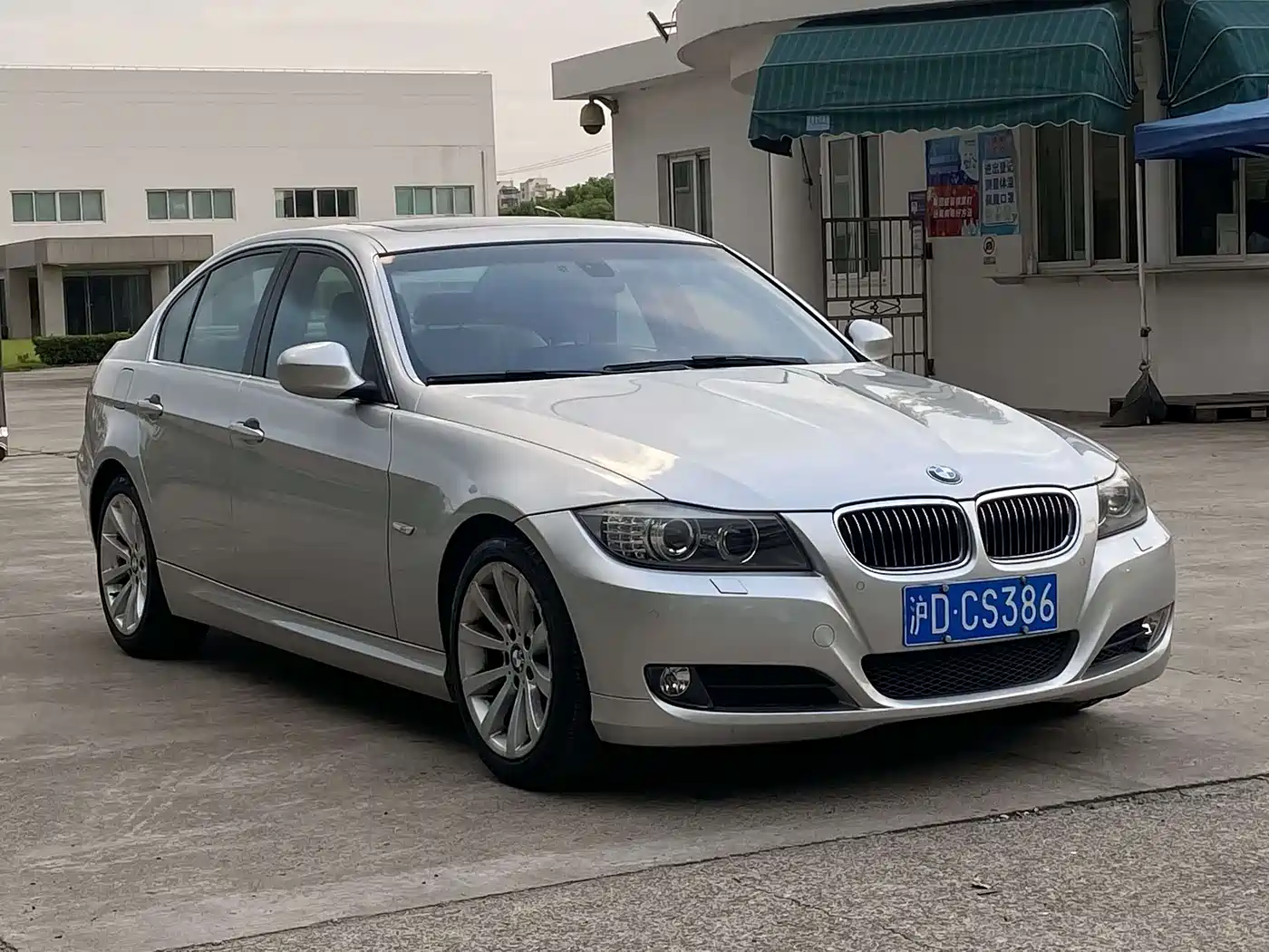 BMW 3 Series (Import) 2010 2010 325i Luxury