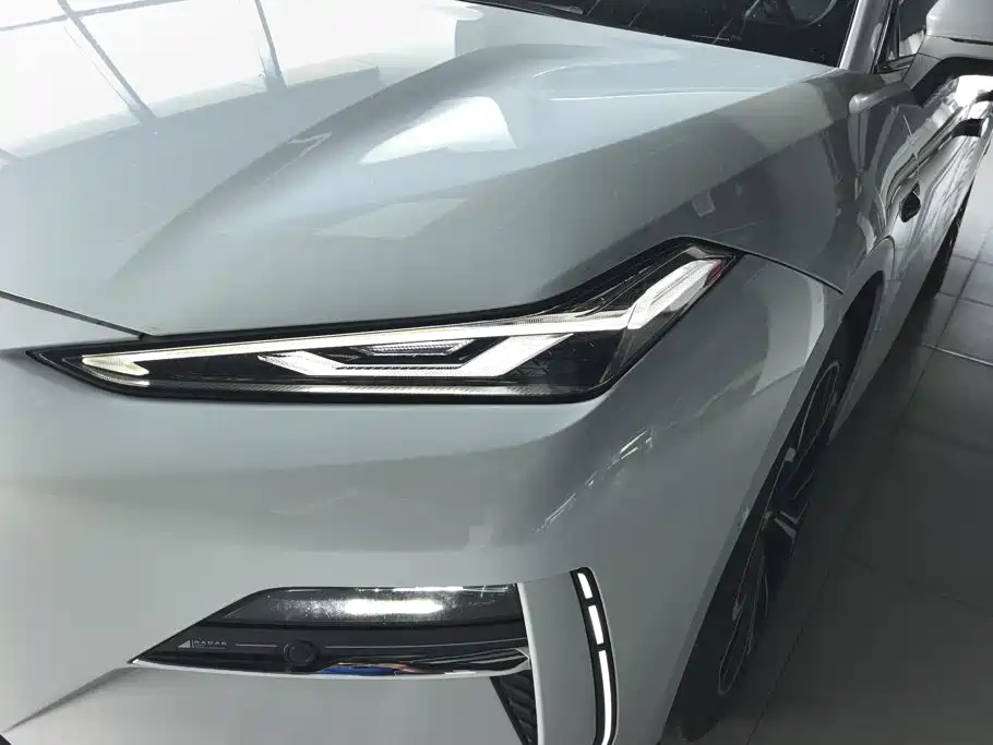 Фото 5 - Geely Galaxy Galaxy E8