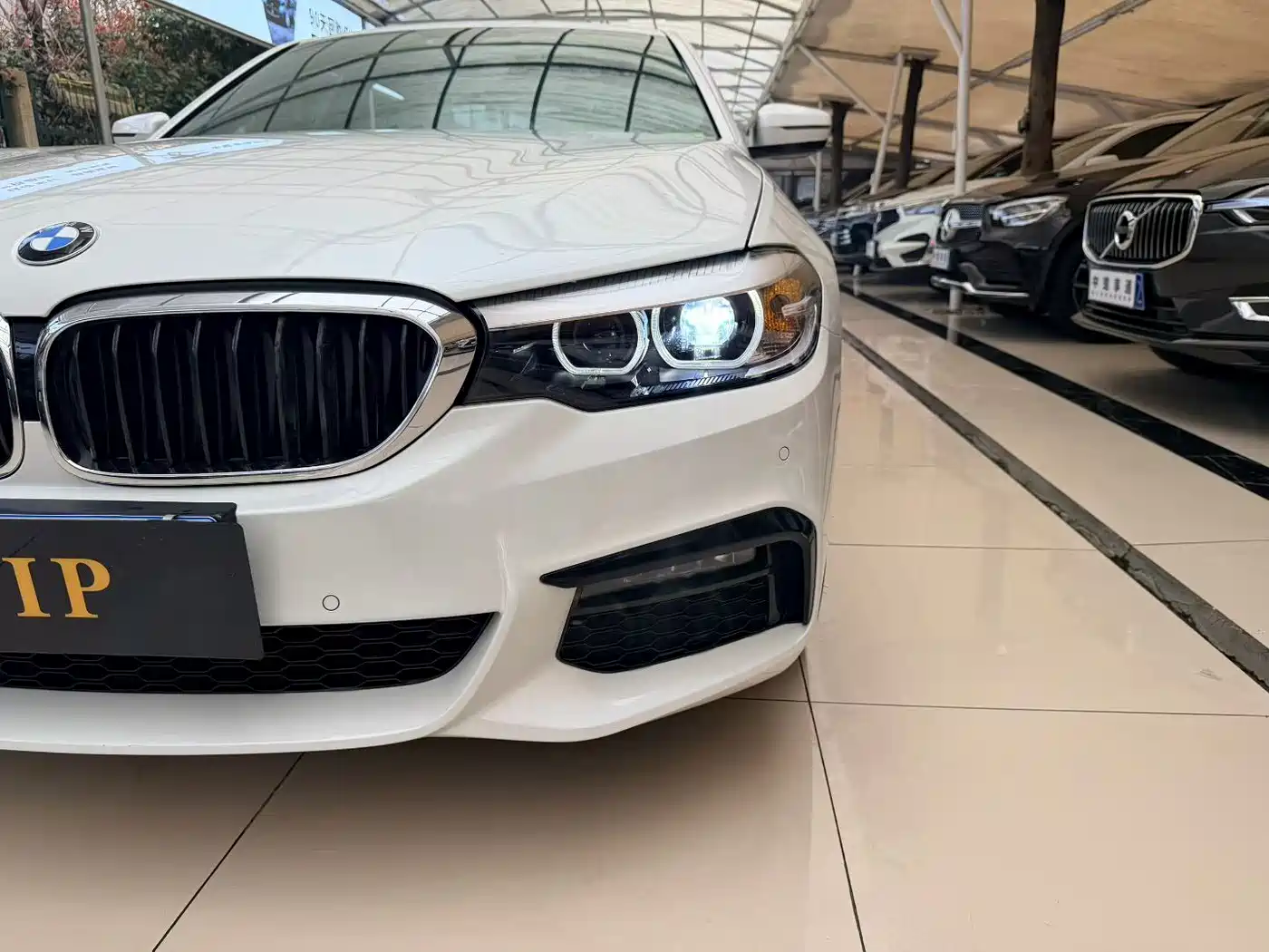 BMW 5 Series 2019 525Li M Sport Package фото 12