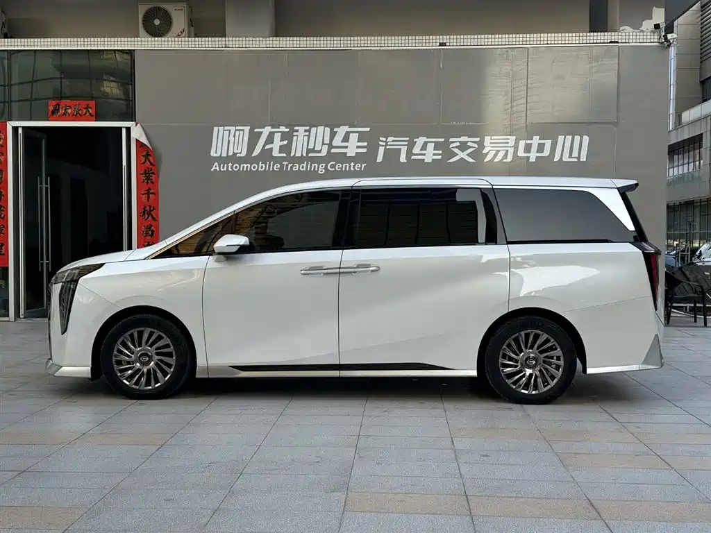 GAC Trumpchi Trumpchi M8 2023 Model Master Series 400T Ultimate Edition фото 23