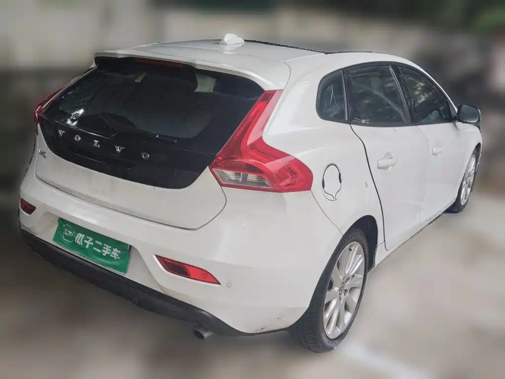 Volvo V40 2014 2015 1.6T Smart Comfort Edition