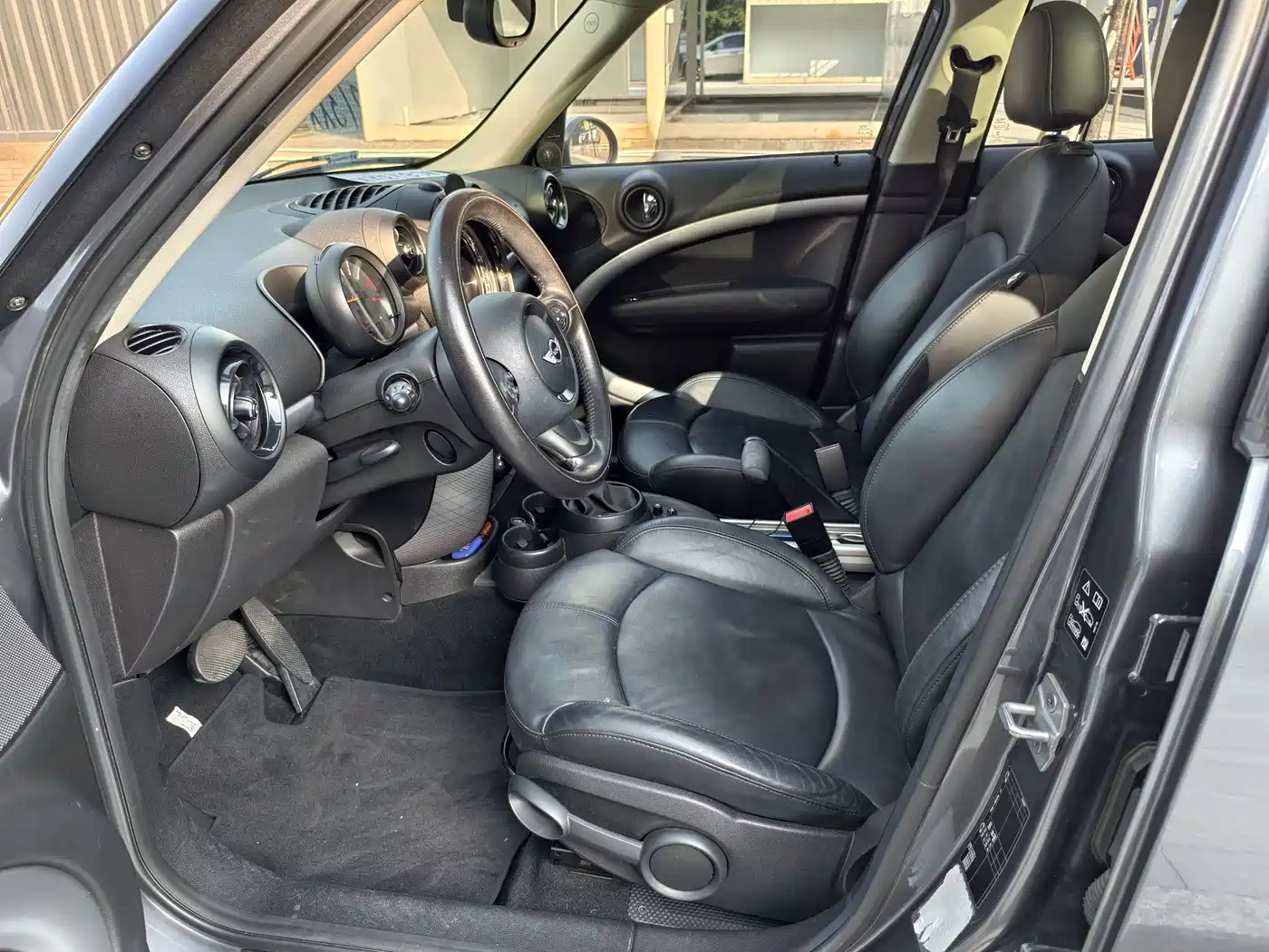 Photo 3 - MINI COUNTRYMAN