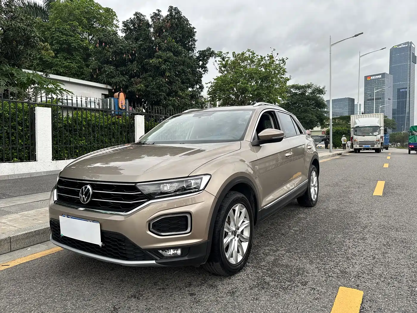 Фото 1 - Volkswagen T-ROC