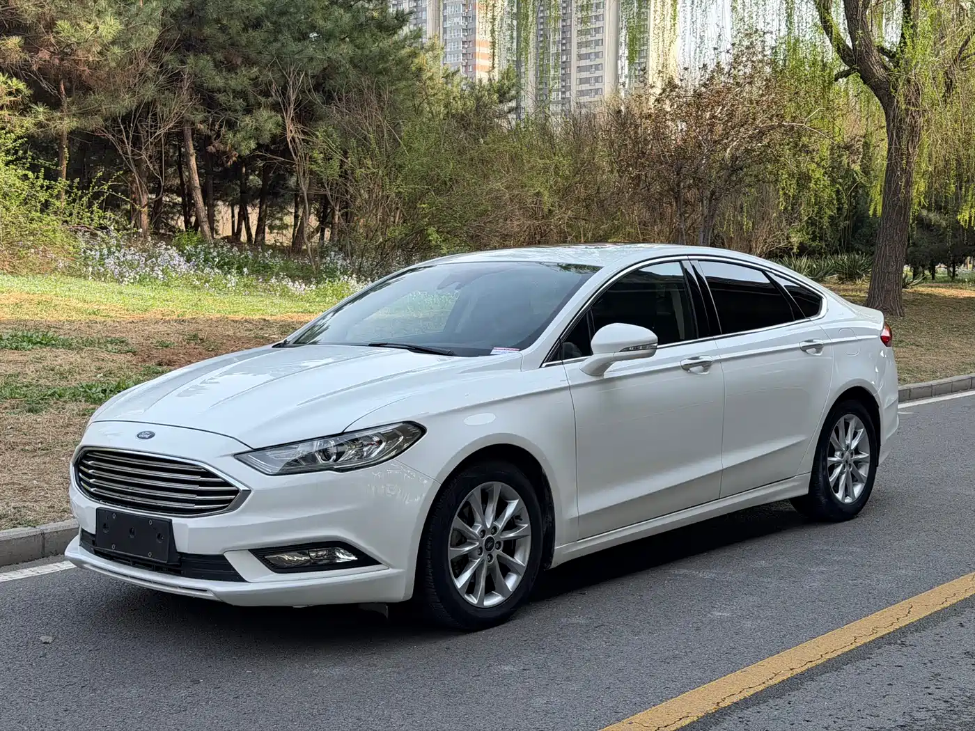 FORD MONDEO