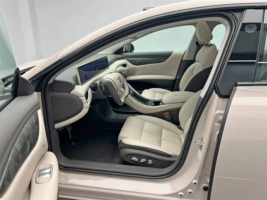 ZHIJI AUTOMOBILE ZHIJI L6