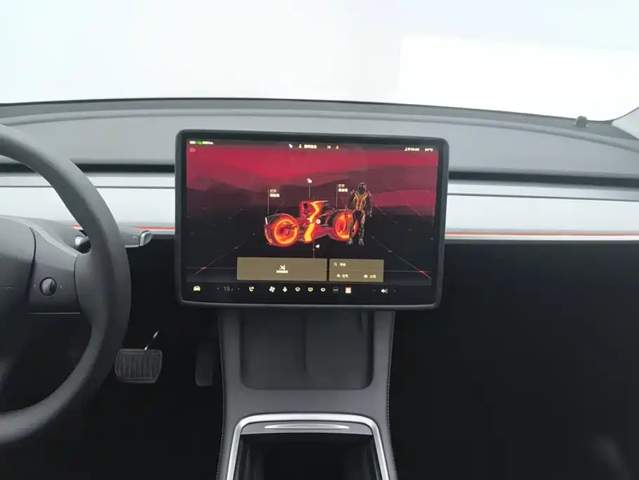 Фото 13 - Tesla Model Y