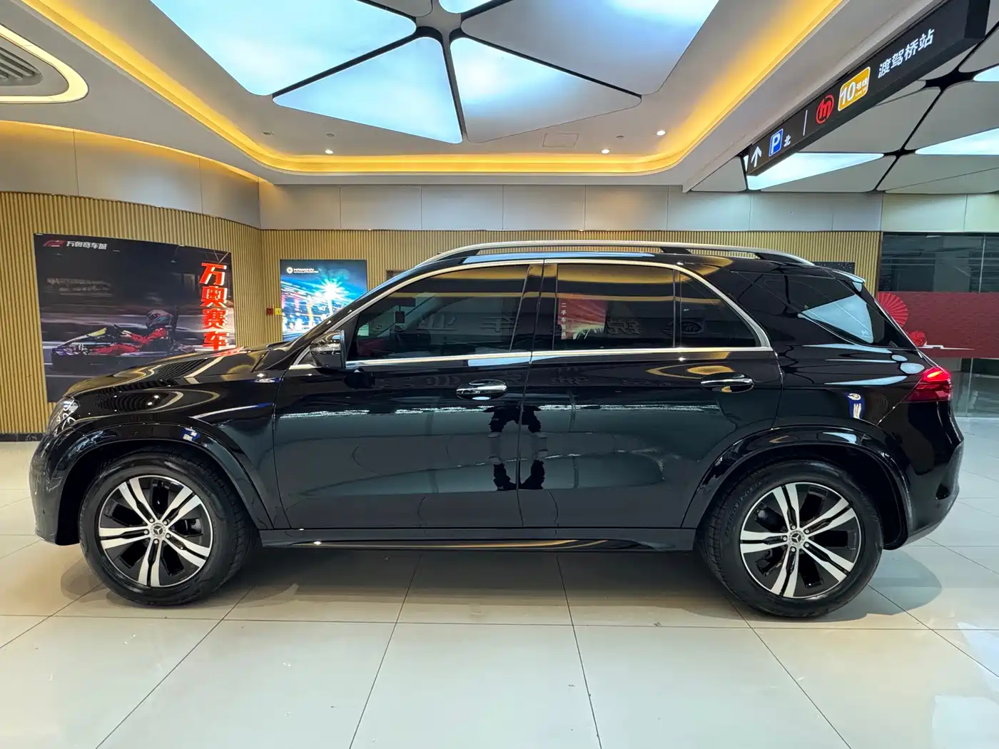 Mercedes-Benz GLE 2024 GLE 350 4MATIC Fashion фото 8