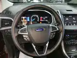 Фото 11 - Ford Edge