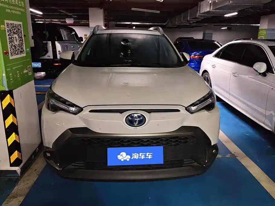 Toyota Frontlander 2023 2.0L Smart Hybrid Dual Engine Luxury Edition фото 2