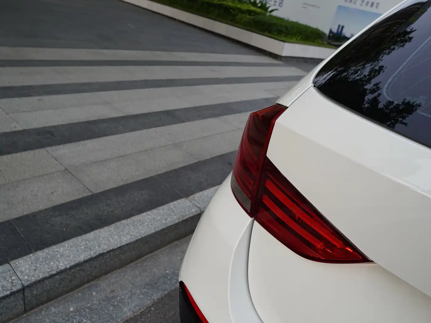 BMW X1 (Import) 2010 2010 xDrive28i