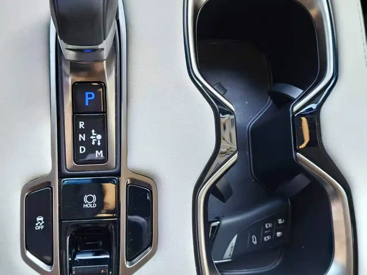 Lexus LM, миниатюра 15