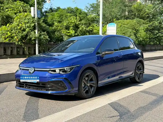 Volkswagen Golf 2024