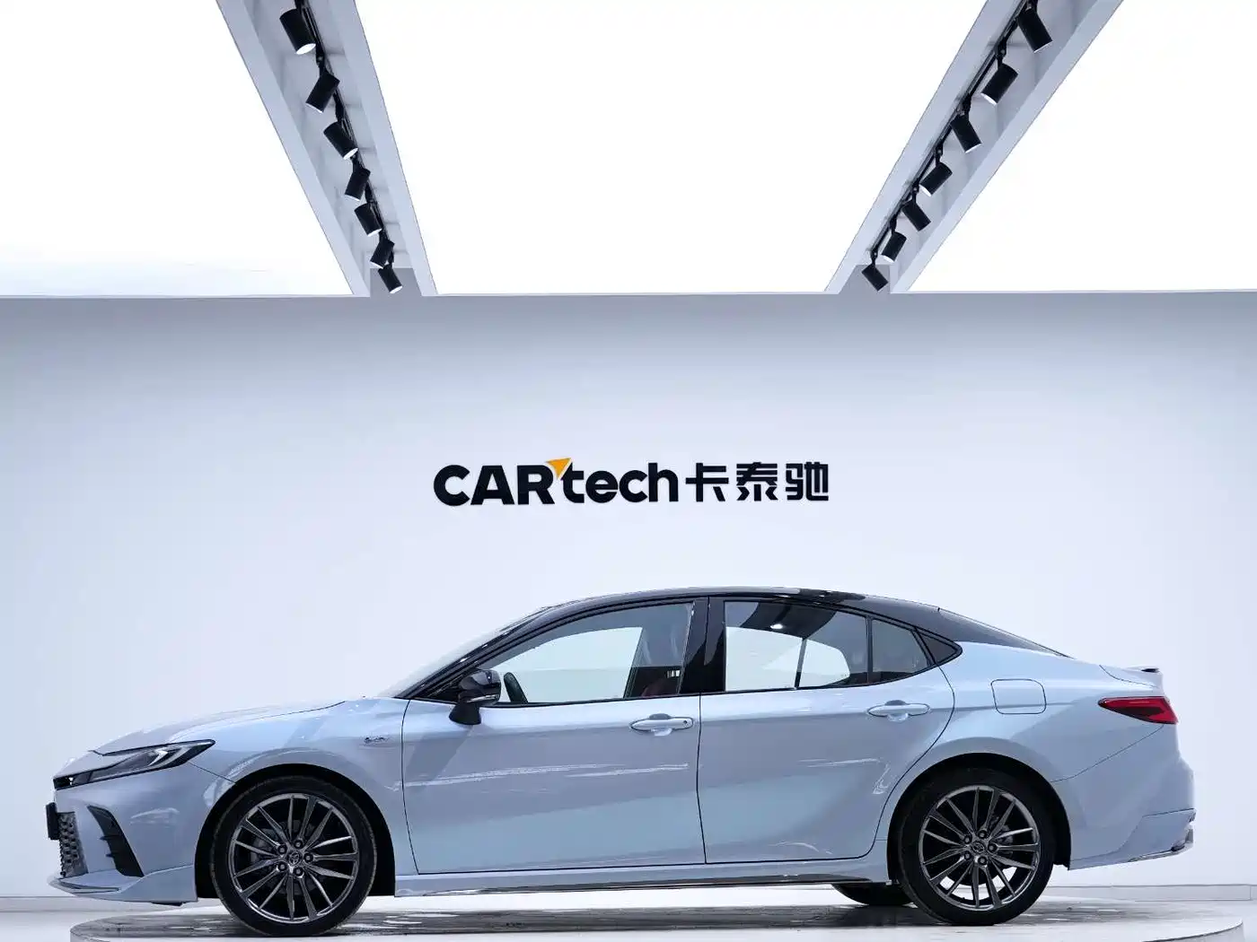 Toyota Camry 2024 Model Dual Hybrid 2.0HXS Sport Plus Edition фото 2