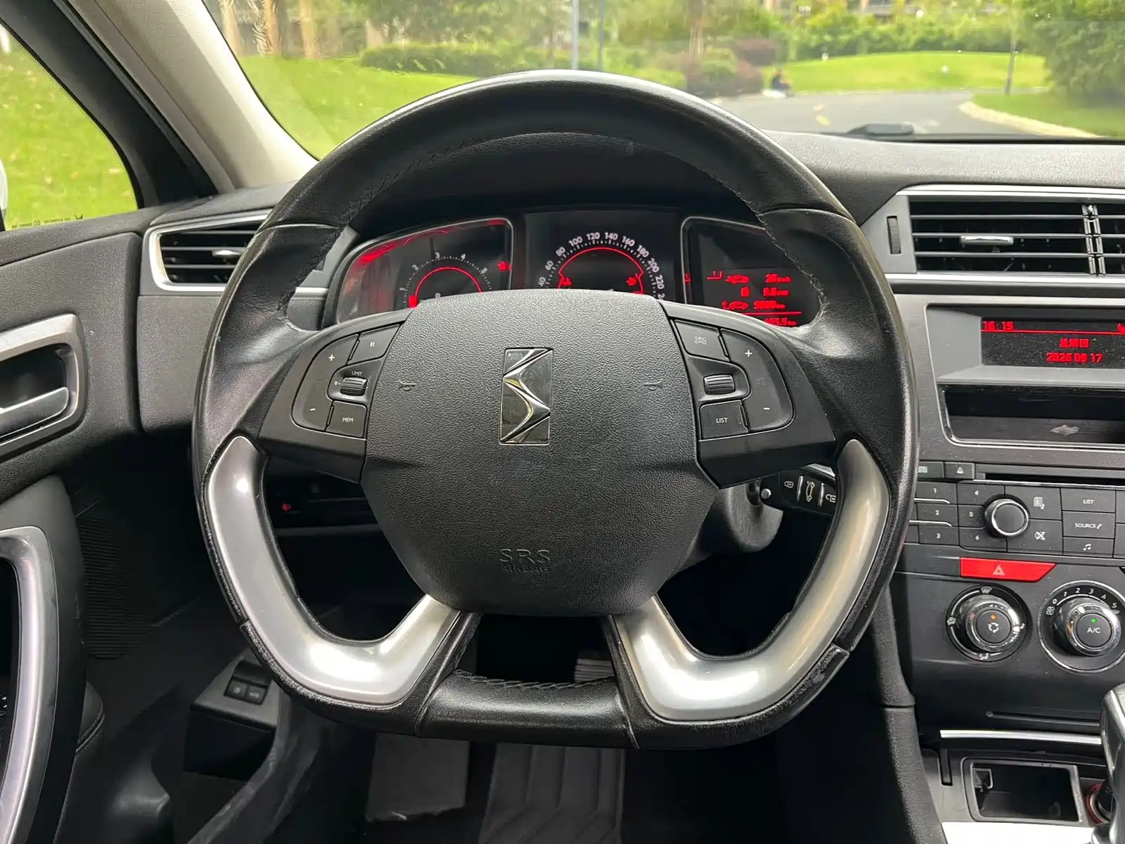 Photo 4 - DS 5LS