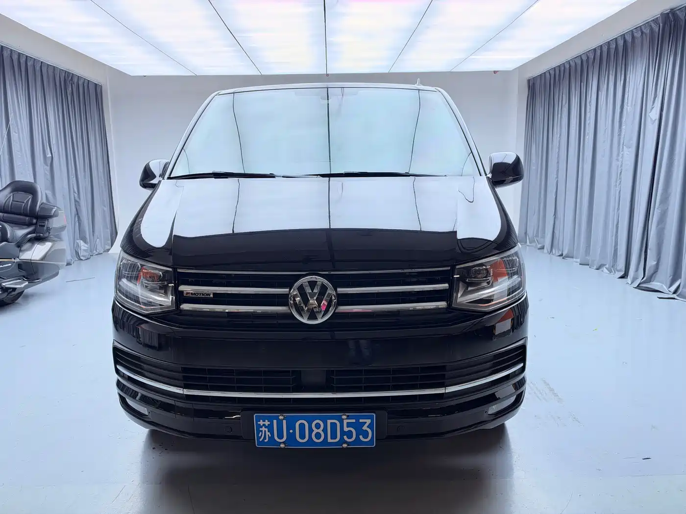 Volkswagen Multivan 2019 2019 2.0TSI 4WD Premium 7-seater
